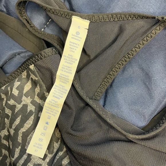 Lulu lemon mesh tank top - Picture 3 of 3